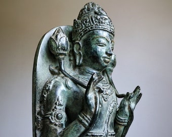 Bodhisattva statue (with two lotuses)