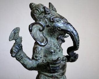 Hindu God, Lord Ganesha statue