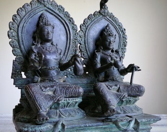 The Buddhist deities Bodhisattva and Tara, Antique statue