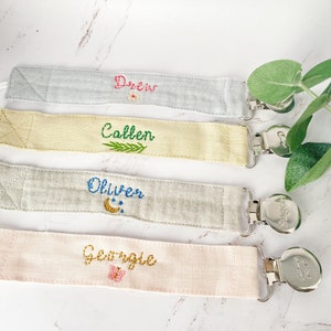 Personalized Pacifier Clip Holder |Embroidered Name |Custom Pacifier Holder |Custom Baby Name |Monogrammed Baby Shower Gift |Gender Neutral