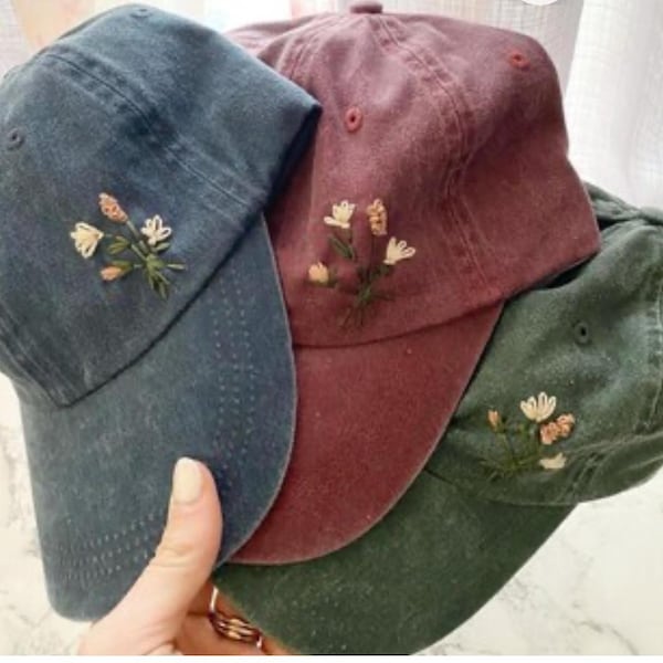 Gorra de béisbol personalizada con bordado floral a mano/sombrero bordado a mano/sombrero floral/regalo de cumpleaños/regalo para mujer/bordado floral/Navidad