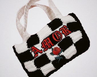 AMOR Crochet Bag