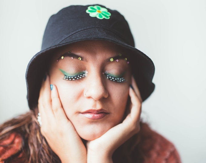 GREEN FLOWER Bucket Hat