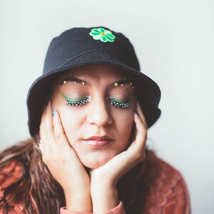 GREEN FLOWER Bucket Hat