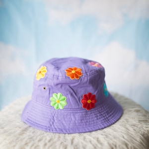 FLOWERS Bucket Hat