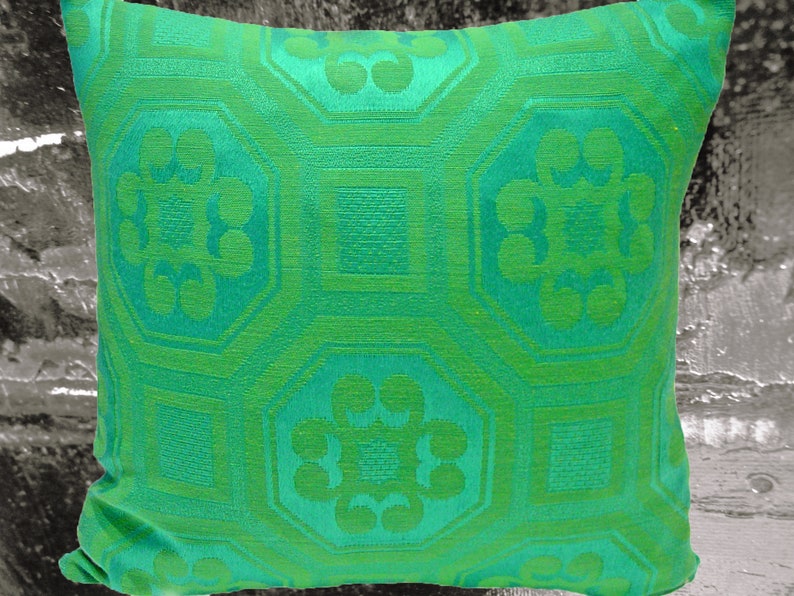 Mod Style Pillow Case BOLLYWOOD EMERALD, Green Brocade Jacquard, Mid-Century, Retro Cushion Cover, 50s 60s Vintage Fabric, Dolce Vita Lounge