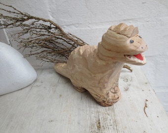 Dino Saurier Holz natur 19 cm, Dinosaurier aus Hartholz, Holzfigur kleiner Dino, Landsaurier, Dino-Figur, liebenswerte Dinofigur, Holzdino