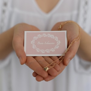 Schwestern Geschenk - Karte und Herz Kette in Gold oder Silber plus Geschenkverpackung mit Thank You - Sticker.