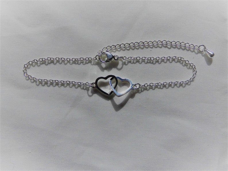 Valentinstag Geschenk Armband Armkettchen mit 2 verschlungenen Herzen in Gold oder Silber 画像 8