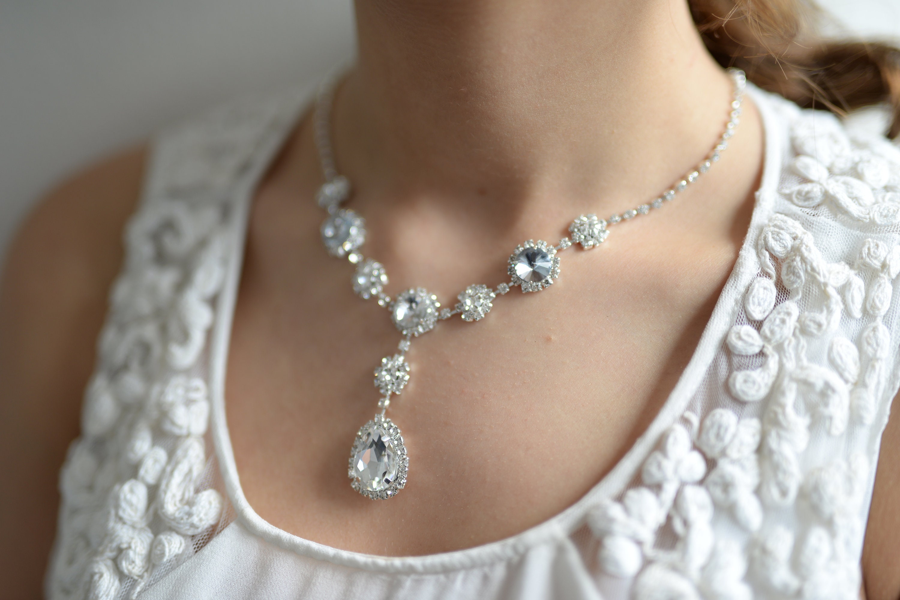 Set Collana E Orecchini Con Strass A Grappolo - Gioiello Elegante Per Matrimoni E Serate Speciali - Foto 9