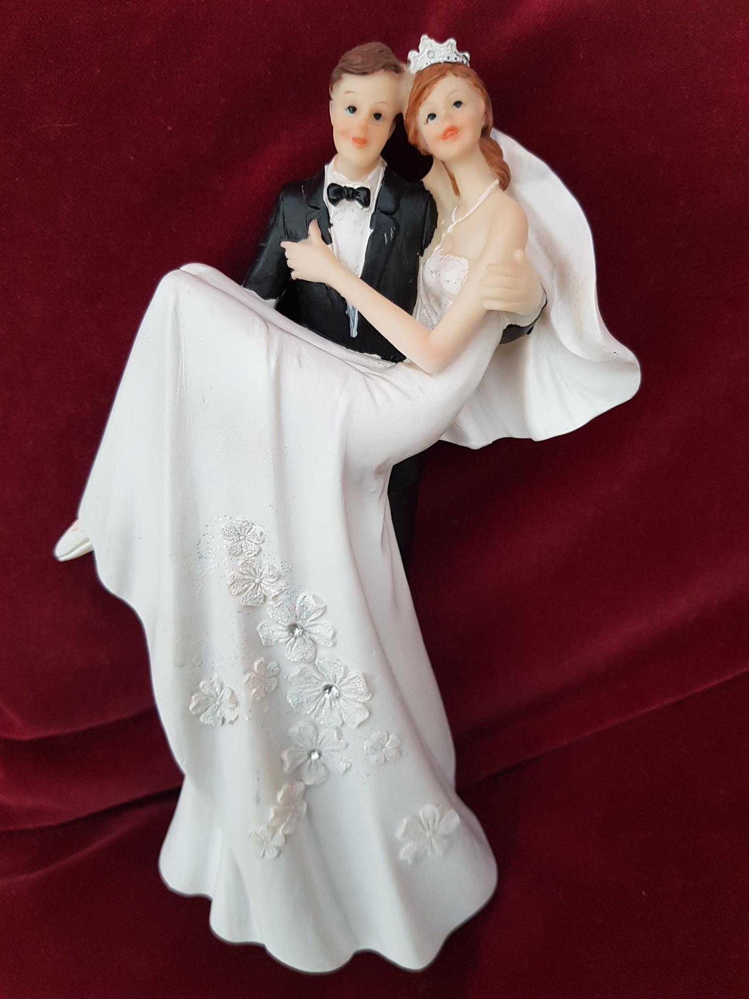 Cake Topper Featuring a Bride and Groom – Groom Carrying Bride – Cake ...