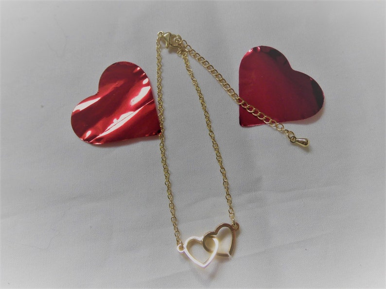 Valentinstag Geschenk Armband Armkettchen mit 2 verschlungenen Herzen in Gold oder Silber 画像 2