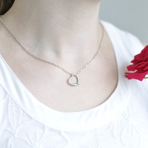 Mother&#39;s Day - Gift necklace with heart pendant in silver plus card and gift wrapping with Thank You sticker