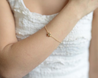 Star Bracelet - Gold or Silver Bracelet: Shining Star