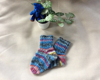 Babysocken Größe 18, bunte, warme handgestrickte Wollsocken für Babys, Socken für Neugeborene 0-3 Monate