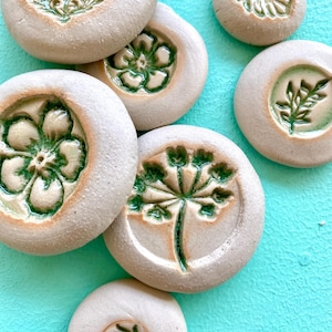 Pietre per bagni per uccelli, pietre portafortuna, portafortuna, pietre decorative "effetto crackle" per bagni per uccelli e bagni per insetti, ceramica, fatte a mano, ceramiche da giardino, decorazioni da giardino