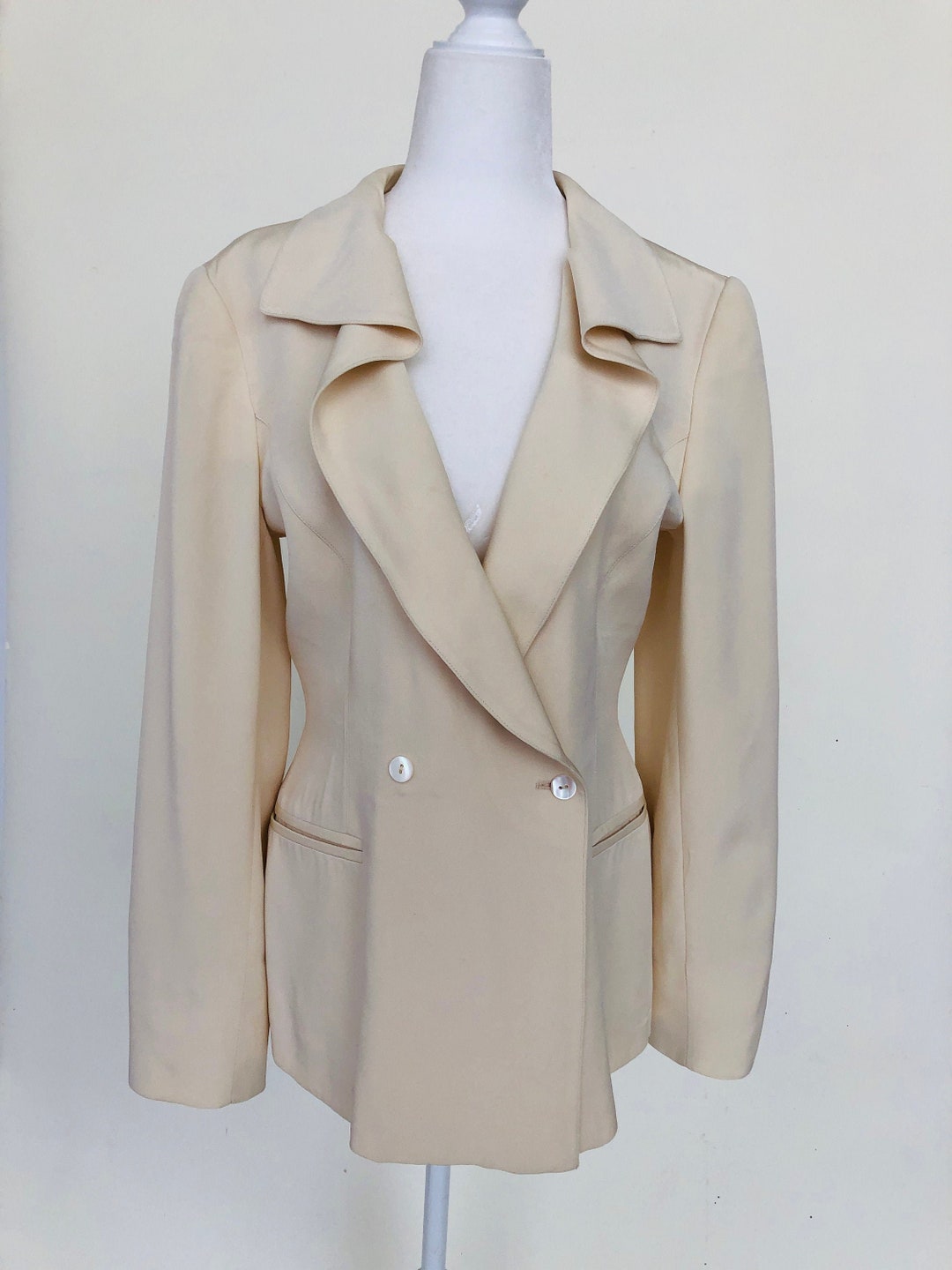 State of Claude Montana Vintage off White Ruffle Collar Silk