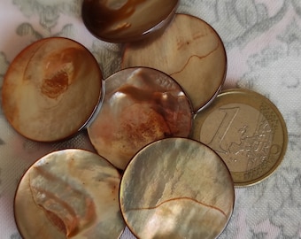 5 x 23 mm, rose-brown, 36" vintage from the 60s, old mother of pearl buttons with eyelet, price per piece 1.98 euros
