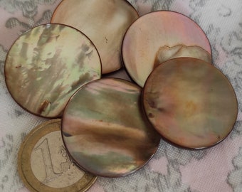 5 x 28 mm, 44", rose-brown, vintage from the 60s, old mother of pearl buttons with eyelet, price per piece 1.98 euros