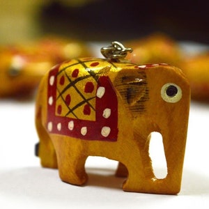 Gran llavero de elefante de la suerte, llavero de elefante, elefante de la suerte, elefante, regalo de elefante, encanto de elefante, amante del elefante, accesorio de elefante