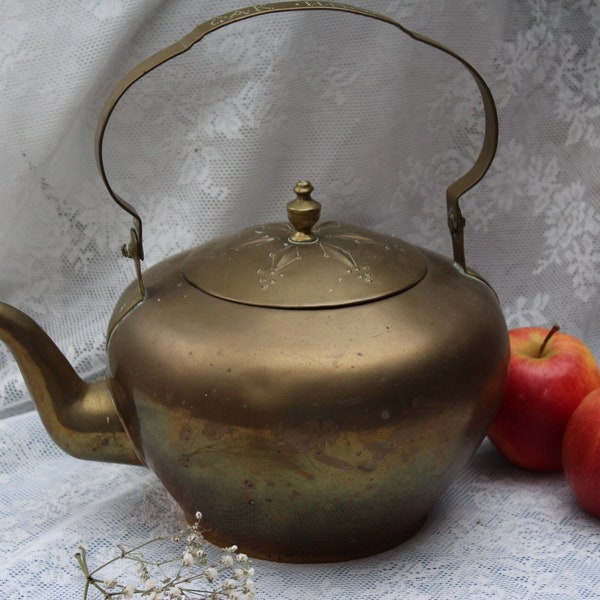 Vintage Antike Kanne Messing Teekanne Wasserkocher Wasserkessel Alte Messingkanne mit Patina Antique brass teapot