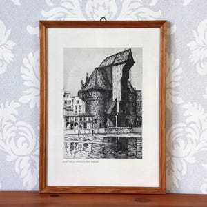 Vintage Druckbild Kunstdruck schwarz-weiß Krantor nach der Radierung von Berth. Hellingrath gerahmt mit Holzrahmen schmal Naturholzrahmen