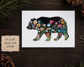 Black Bear Mini Art Print | 4x6 Storybook Bear Print | Floral Bear Wall Art | Adirondack Inspired Wildlife Art | Cottagecore Animal Print