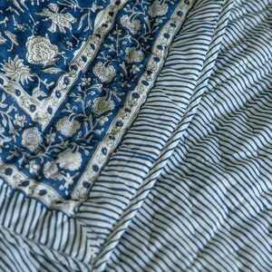 Juego de edredones de puntada Kantha hechos a mano de Blue Botanica, edredones índigo, edredones Kantha azules, edredones tamaño queen, edredón de cama doble imagen 4