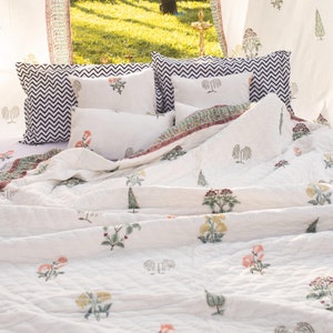 Mughal Garden Delhi Queen Size Quilt Set, Tropical Comforter Set, Matching Pillow Cover, Tropical Throw, Christmas Gift, Jaipuri Blanket