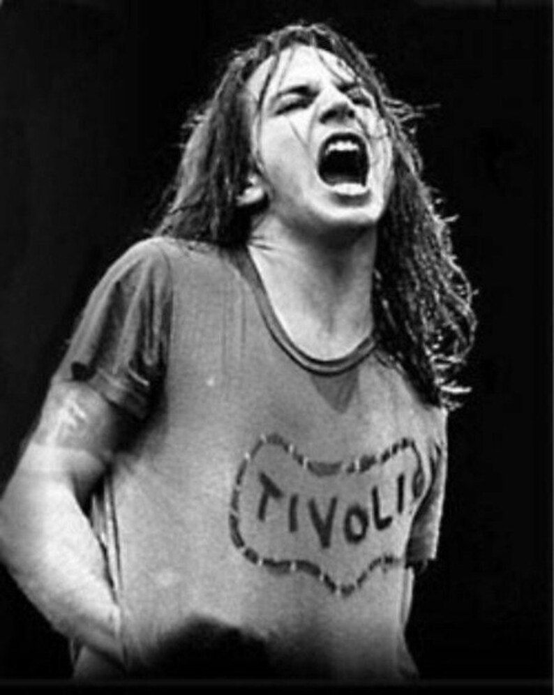 tivoli eddie vedder shirt