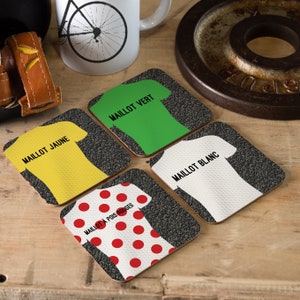 Gepersonaliseerd cadeau voor fietsers set van 4 onderzetters Tour de France wielertrui - geel groen wit polka dot koning van de berg - papa KOM