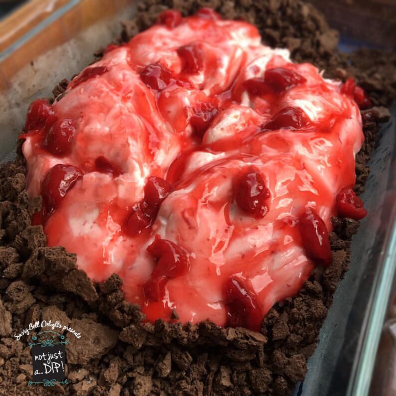 Make crazy dessert dips like this brain dessert inspired by the TV show "The Walking Dead".