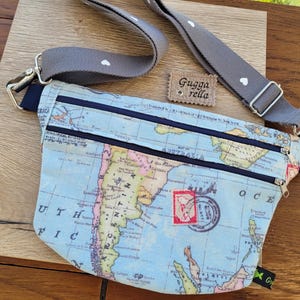 Hipbag Crossbodybag Bauchtasche Weltkarte