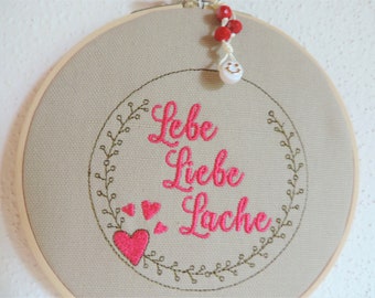 Stickbild "Lebe Liebe Lache"