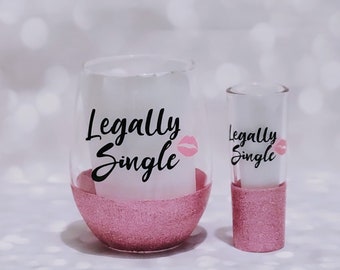 Divorcee gifts, Divorce Party,Divorce Humor, Funny Divorce Gifts,Glitter Shot Glasses,Legally Single,Funny Sayings
