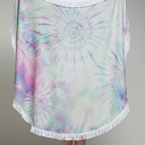 Hand Dip-dyed Tie-Dye ROUND Beach Towel Throw // Round Towel // Round Beach towel