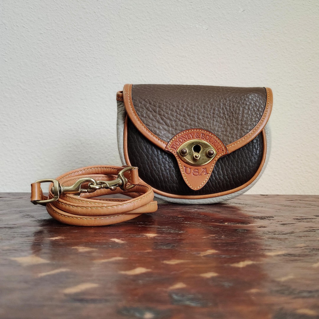 Dooney & Bourke R74 Cavalry Body Bag Convertible Crossbody/belt