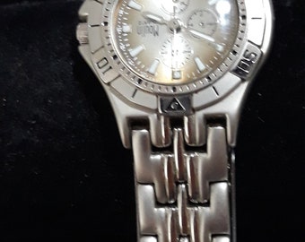 moulin digital watch