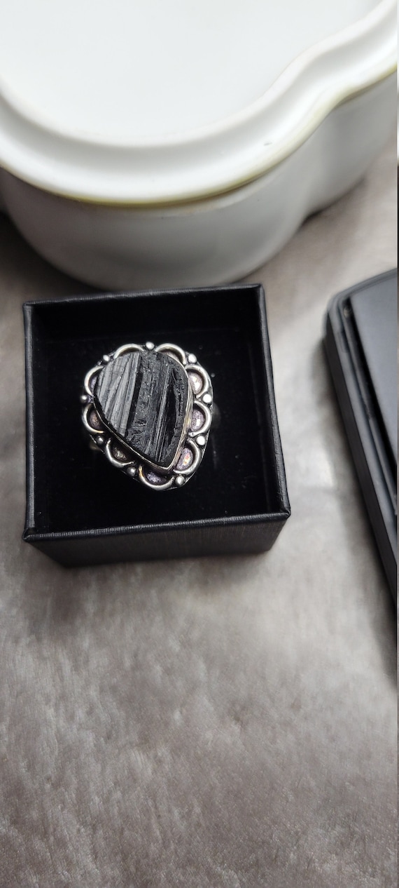 Antique Shard Pottery Navajo find Tile molded on   Sterling Silver  Ring Vintage Southwest Artisan Size 11 Navajo