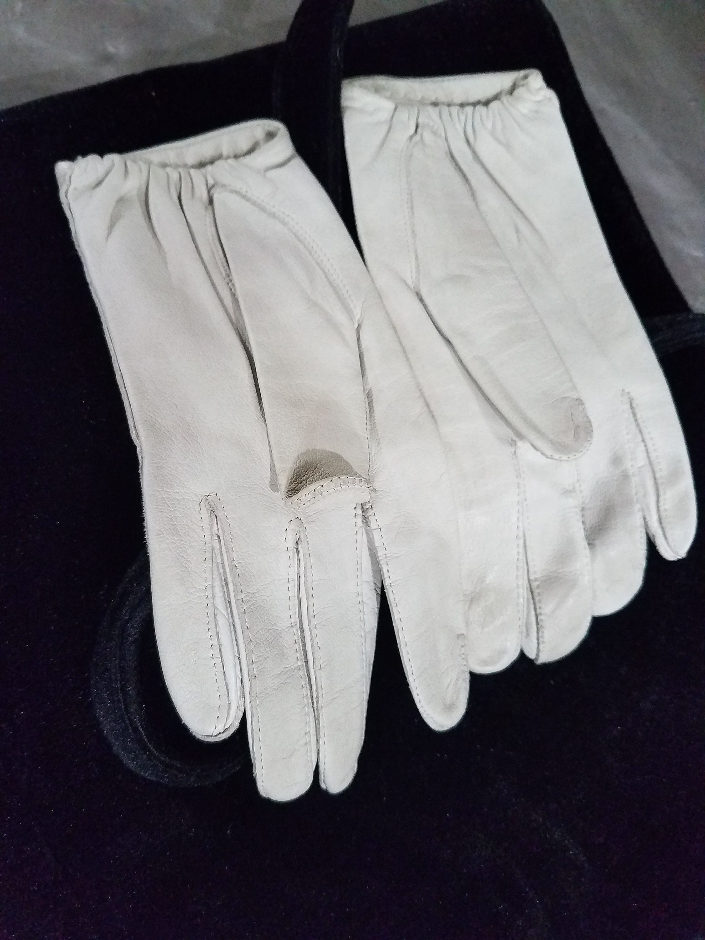 Lovely Antique Cream Leather Grey Ladies Gloves Sz 6 1/2 Etsy