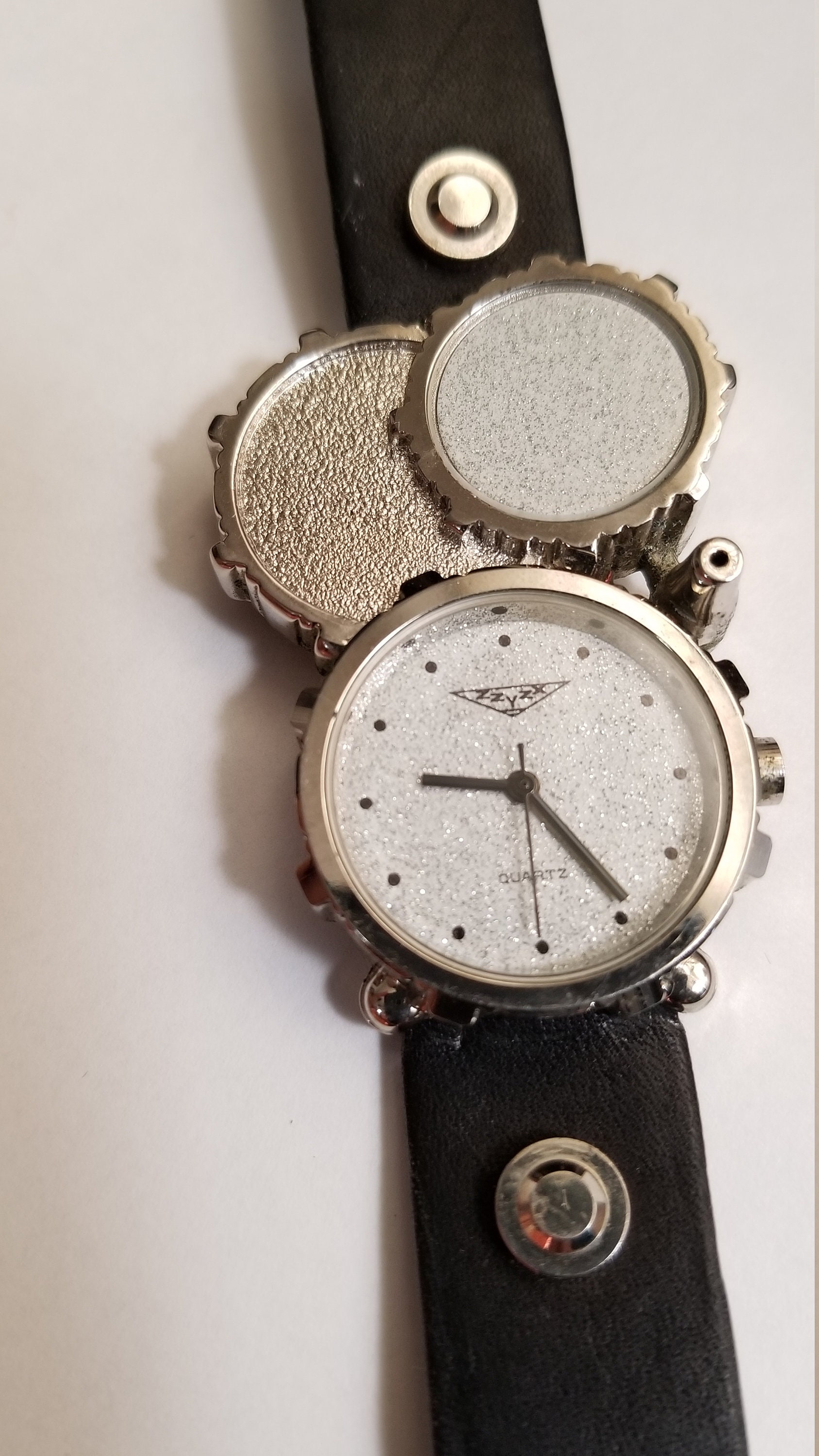 【SALE／10%OFF Silver Vintage Watch Rare Glitter With Modernistic Dazzle 時計