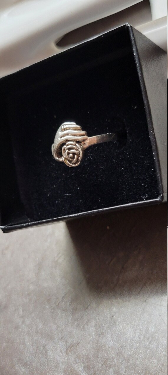 Friendship Ring Only a Rose Size 8 signed 925   We