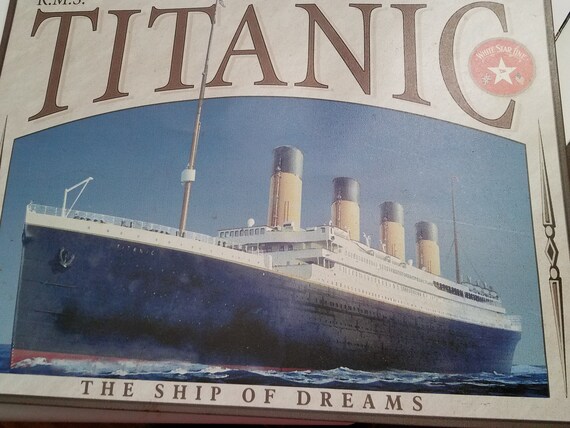 A Titanic White Star Ship Vintage 4 X Fridge Magnets