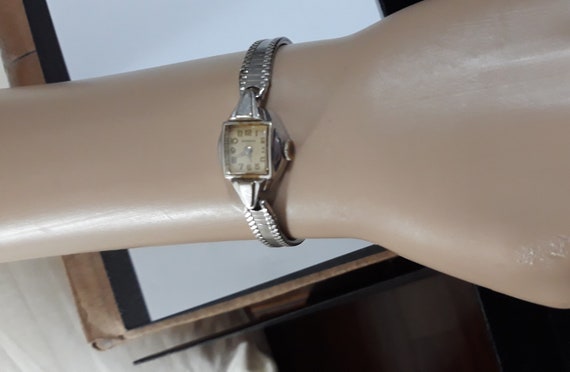 Benrus 17 Jewels Swiss Mechanical Wind up Watch Women 10k RGP Rolled Gold Retro Working and 10k White Gold Bracelet will fit 7 max wrist