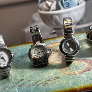 Watches lot Vintage 1980s Milan Timex and Timex Indiglo Tested Rare Vintage 1980 main image 3
