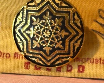 Vintage Damascene Gold Brooch Christmas Design 22k and 24k gold Foil Inlaid