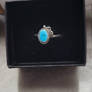 Lucy Gchachu Antique SouthWest Valley Blue Nevada Turquoise Ring Navajo Genuine Front 4/8&quot; Oval Full Design  Size 9