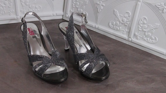 silver shoes size 9 wide
