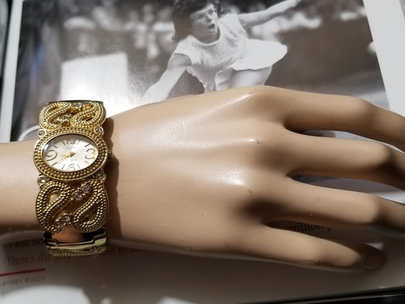 New design cheap wrist watch