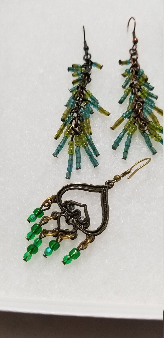 Shades of Green Necklace and Dangle Interesting E… - image 7